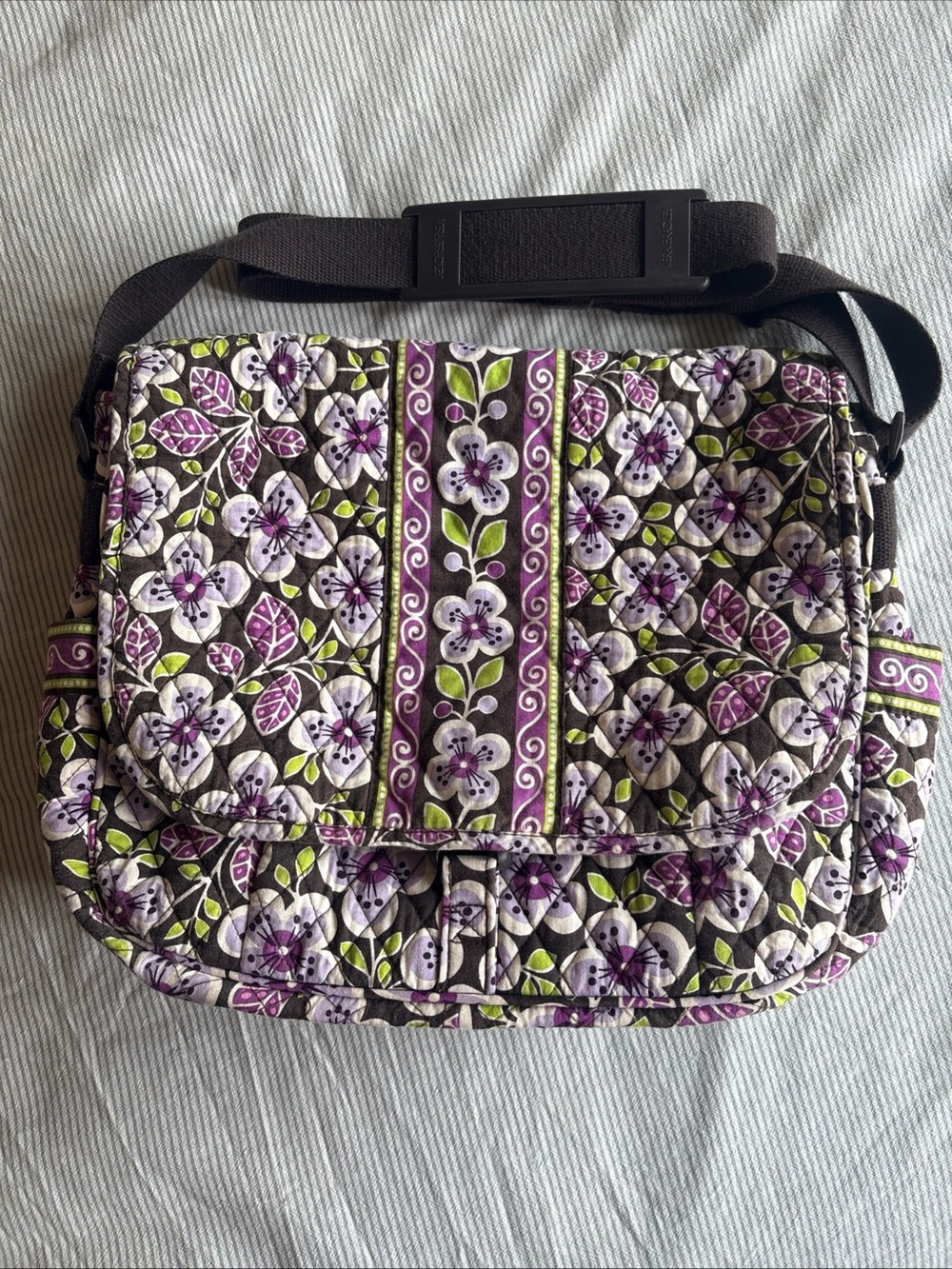 Vera Bradley Plum Petals Laptop Messenger Bag Retired Pattern